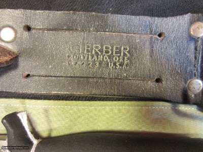 GERBER FIGHTING KNIFE - Image 2 of 2
