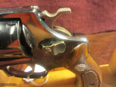 SMITH & WESSON MODEL 36 NO DASH CALIBER 38 SPECIAL - Image 4 of 9