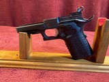 Colt 1911 Government - 1 of 15