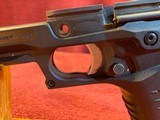 Colt 1911 Government - 3 of 15