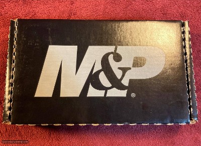 M&P shield EZ 380, 4 Mags, Original Packaging. As New - Image 15 of 16