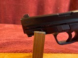 M&P shield EZ 380, 4 Mags, Original Packaging. As New - 4 of 16