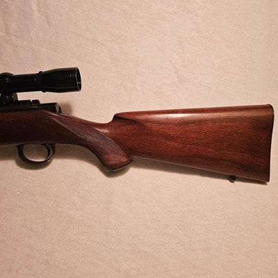 Kimber model 82 Caliber 22 L.R. Leupold scope M8 4power compact - Image 5 of 17