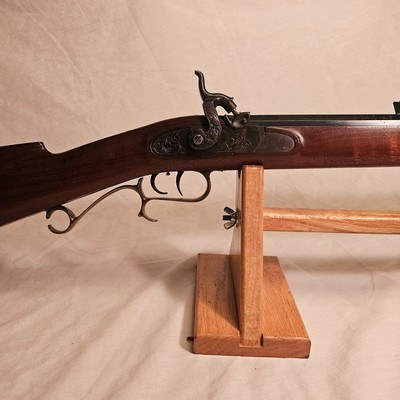 THOMPSON CENTER MUZZLELOADER 45 CALIBER