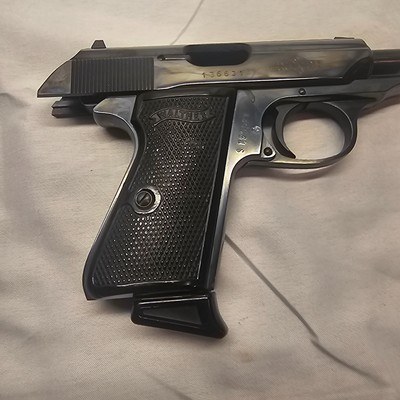WALTER PPK/S WEST GERMAN ((((Cailber 380 ACP))))also known as 9mm Kurz - Image 4 of 10