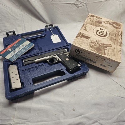 COLT COMBAT ELITE SEMI AUTO PISTOL - Image 1 of 12