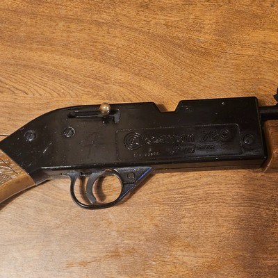 LOT OF 5 AIR RIFLES - Image 11 of 24