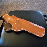 DeSantis Dual Angle Hunter Leather Holster (Model 016 47) – Right Hand - 2 of 6