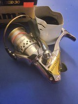 OKUMA METALOID MD 30 SPINNING REEL - Image 2 of 6