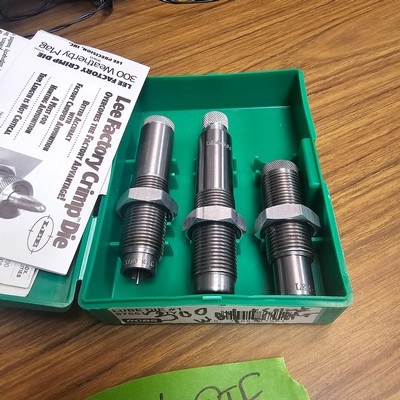 RCBS RELOADING DIESET 300 Weatherby - Image 2 of 2