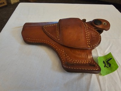 DeSantis Leather Right-Handed OWB Belt Holster with Thumb Break - Image 2 of 7