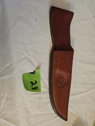 Beretta Leather Knife Sheath for Fixed Blade Hunting Knife - Image 1 of 5
