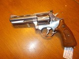 taurus model 689 SS 38spl/357mag - 1 of 3