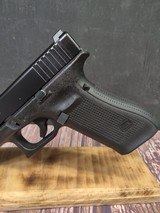 GLOCK 17 G17 Gen 5 w/ Night Sights - 4 of 7