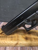 GLOCK 17 G17 Gen 5 w/ Night Sights - 3 of 7