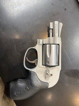 SMITH & WESSON 638-3 AIRWEIGHT - 2 of 2