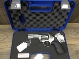 SMITH & WESSON MODEL 610 - 1 of 6