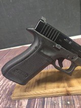 GLOCK 17 G17 Gen 5 w/ Night Sights - 5 of 7