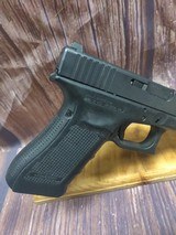 GLOCK 22 G22 Gen 4 w/ Night Sights - 2 of 6