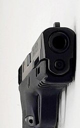 SMITH & WESSON M&P9 SHIELD EZ M2.0 - 5 of 7