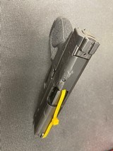 SMITH & WESSON M&P 40 - 3 of 4