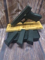 GLOCK 22 G22 Gen 2 - 1 of 10