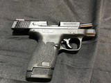 SMITH & Wesson M&P9 SHIELD M2.0 PERFORMANCE CENTER - 5 of 6