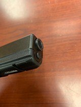 GLOCK 17 g17 gen 3 rtf2 frame with crescent serrations limited edition - 4 of 5