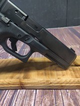 GLOCK 17 G17 Gen 5 w/ Night Sights - 5 of 7