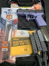 GLOCK 19 G19 GEN 5 crushed orchid 31 ROUND MAGAZINE - 1 of 7