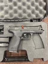 SMITH & WESSON M&P 40 - 3 of 3