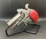 BOND ARMS Pink Mini - 1 of 5