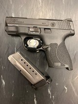 SMITH & WESSON M&P 9 SHIELD M2.0 - 2 of 5