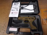SMITH AND WESSON m&p 40 - 1 of 7