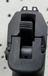 HECKLER & KOCH USP - 4 of 5