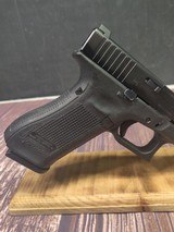GLOCK 17 G17 Gen 5 w/ Night Sights - 6 of 7