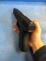 GLOCK g17 gen 2 - 4 of 5