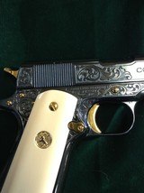 COLT 1911 Custom Government - 2 of 7