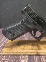 GLOCK 17 G17 Gen 5 w/ Night Sights - 5 of 7