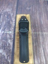 GLOCK 17 G17 Gen 5 w/ Night Sights - 7 of 7
