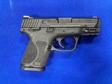 SMITH AND WESSON M&P40 M2.0 sc - 1 of 7