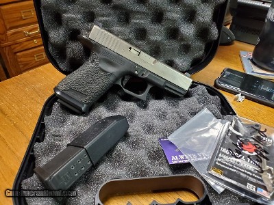 GLOCK 19 9MM LUGER (9X19 PARA)
