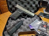 GLOCK 19 9MM LUGER (9X19 PARA) - 1 of 2
