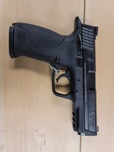 SMITH & WESSON M&P 40 - 1 of 1