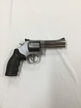 SMITH & WESSON 686-6 - 2 of 3