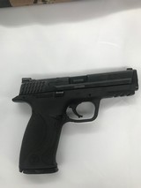 SMITH & WESSON .40 M&P - 3 of 7