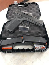 GLOCK 17Gen5 - 1 of 4