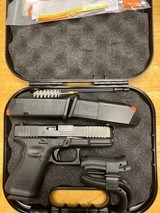 GLOCK .40 G23 GEN 5 w/ 3 mags - 1 of 2