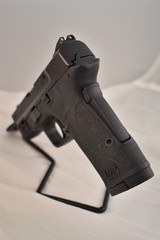 SMITH & WESSON M&P 380 ShieldEZ M2.0 - 4 of 7