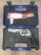 SMITH & WESSON MODEL 986 PRO SERIES - 2 of 2